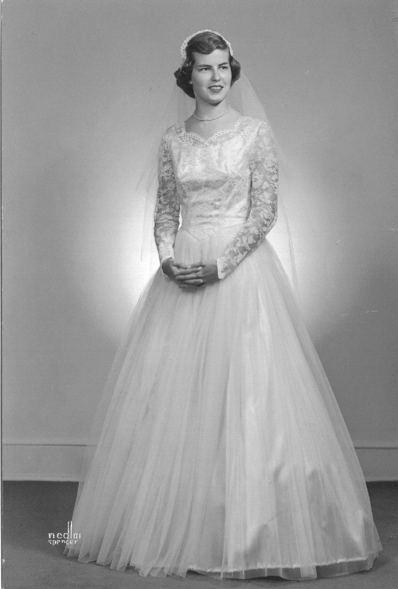 sally-_54-wedding_dress.jpg
